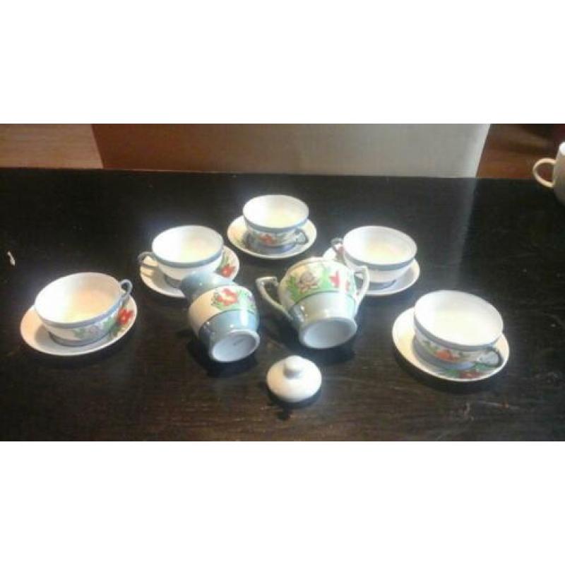 ?? dai nipon chimazu.1930.eierporselein.5 kopjes 4 cm hoog.