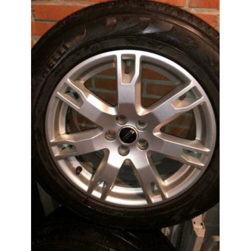 Originele 18" Inch Range Rover Evogue banden en velgen