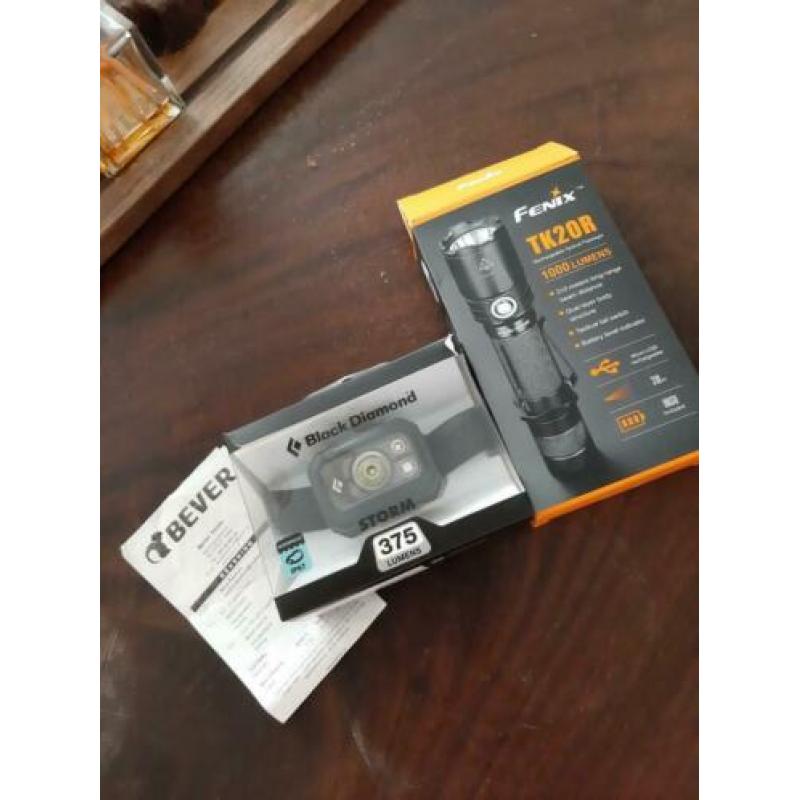 Fenix TK20R 1000 lumens / Black diamond storm 375 lumens