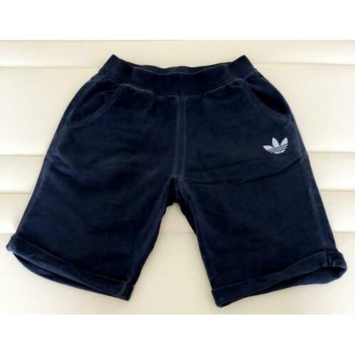 Prachtige set met sweatshorts en singlets voor jongens