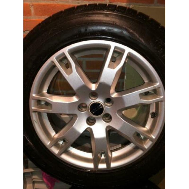 Originele 18" Inch Range Rover Evogue banden en velgen