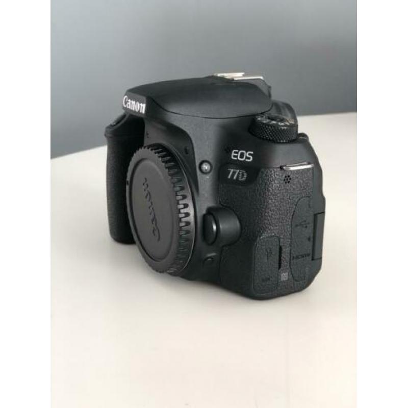 Spiegelreflex Canon 77D Body