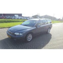 Volvo V70 2.4 D5 Comfort Line (bj 2003)