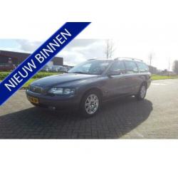 Volvo V70 2.4 D5 Comfort Line (bj 2003)