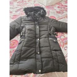 Nieuwe winterjas maat L met afneembare capuchon kleur zwart