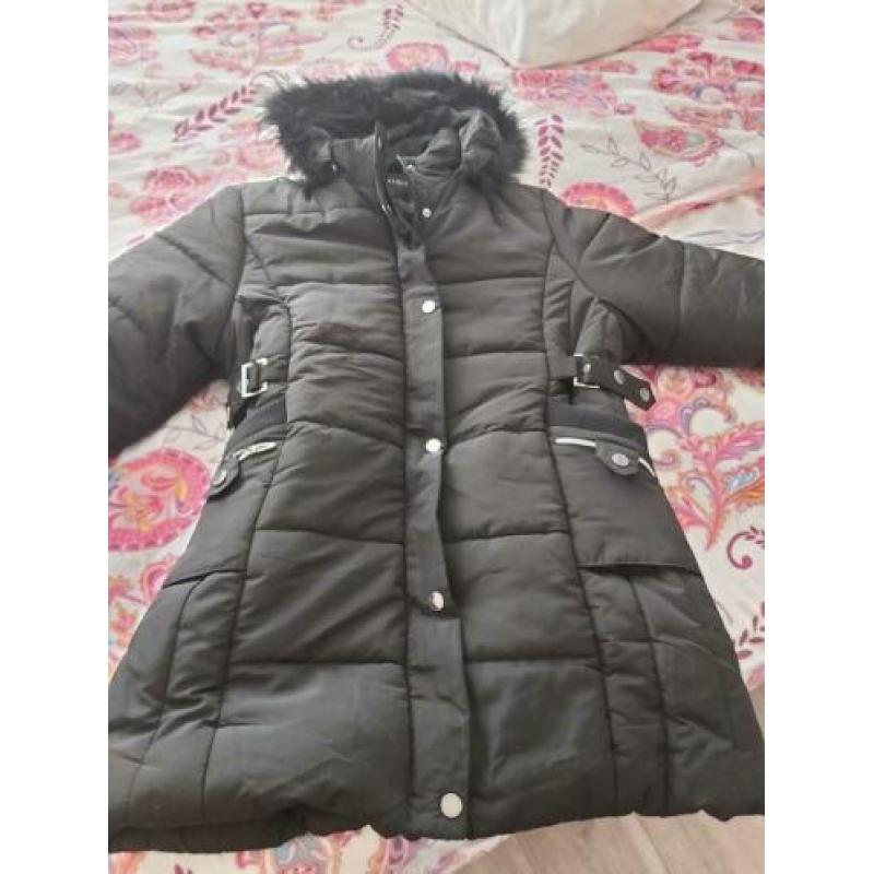 Nieuwe winterjas maat L met afneembare capuchon kleur zwart