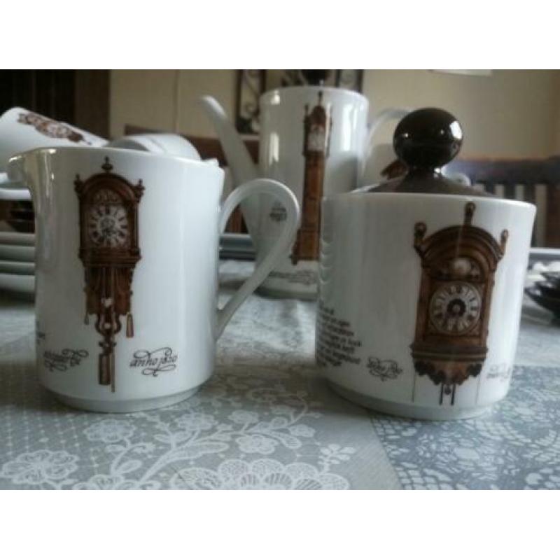 Klokken theeservies