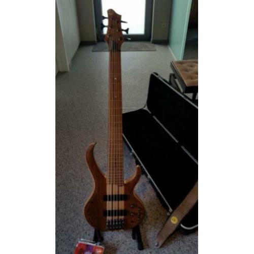 6 string Ibanez BTB bass walnut