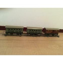 Antieke set treinwagons blik, made in “US zone Germany”