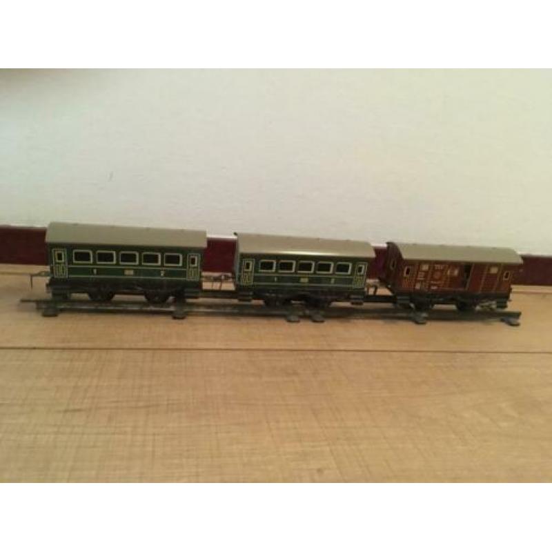 Antieke set treinwagons blik, made in “US zone Germany”