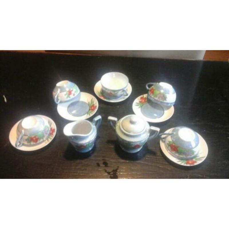 ?? dai nipon chimazu.1930.eierporselein.5 kopjes 4 cm hoog.