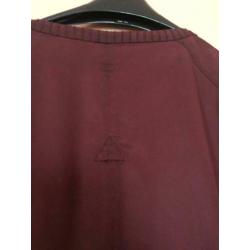 Een mooi donkerrood blouse jasje van Cecil maat xxl.