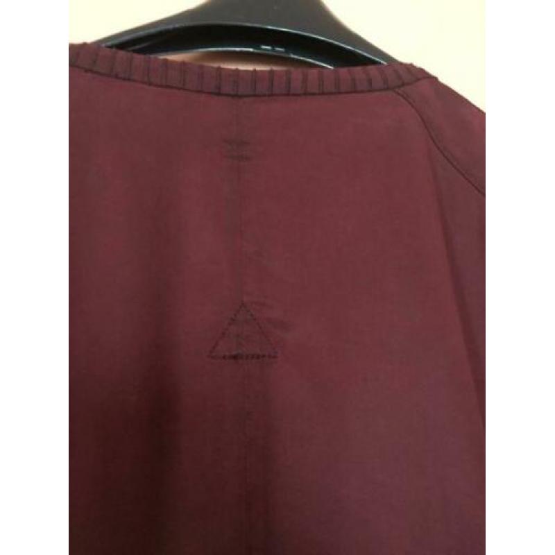 Een mooi donkerrood blouse jasje van Cecil maat xxl.