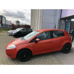 Fiat Grande Punto 1.4-16V Dynamic 6BAK! AIRCO! INRUILKOOPJE!