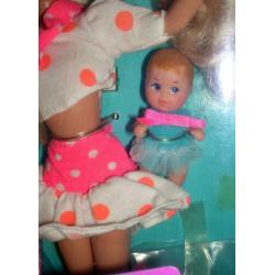 BARBIE, 1990 SKIPPER Babysitter met baby #9433,NRFB,OVP