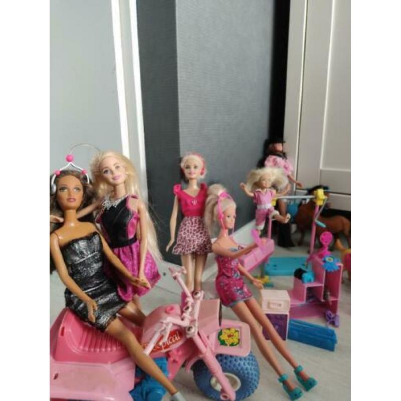 Barbie's + extra spullen
