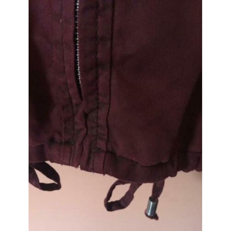 Een mooi donkerrood blouse jasje van Cecil maat xxl.