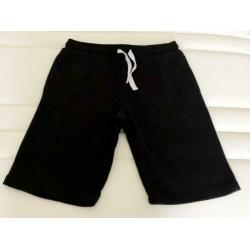 Prachtige set met sweatshorts en singlets voor jongens