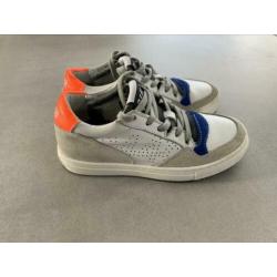 Jongens sneaker maat 29 van P448 net nieuw