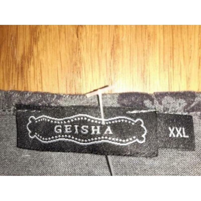GEISHA TUNIEK mt XXL. NIEUW en GRATIS verzenden