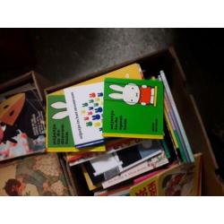 3 dozen kinderboeken bieden
