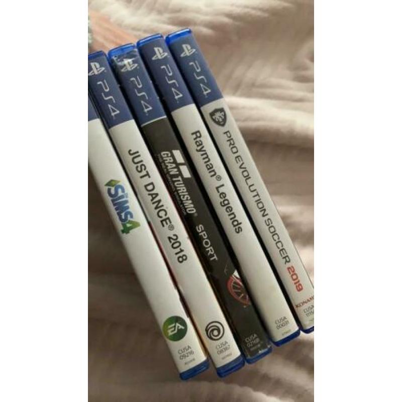 Ps4 slim 1TB met spellen