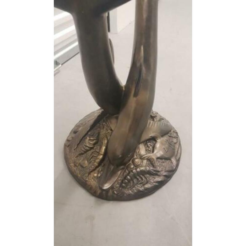 Salontafel met 2 dolfijnen en geslepen glas blad