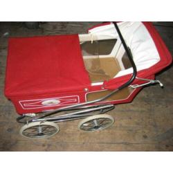 mooie poppenkinderwagen