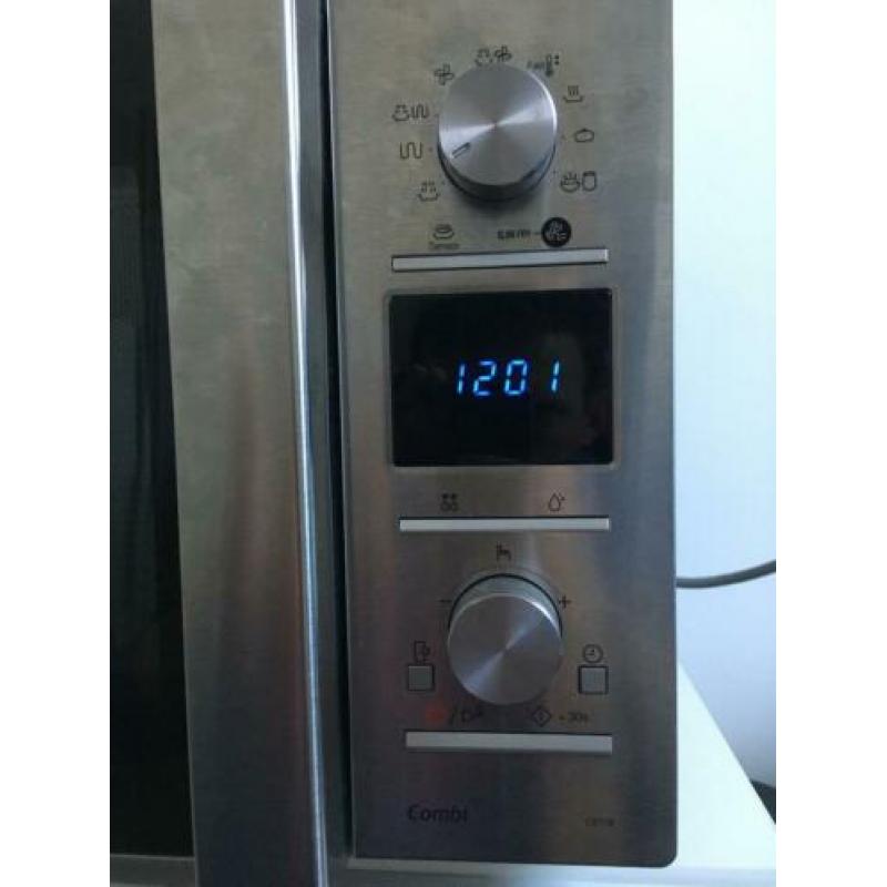 Samsung combi magnetron 32 liter -CE 118 PT -incl toebehoren