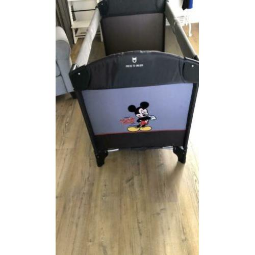 Campingbedje met dik matras