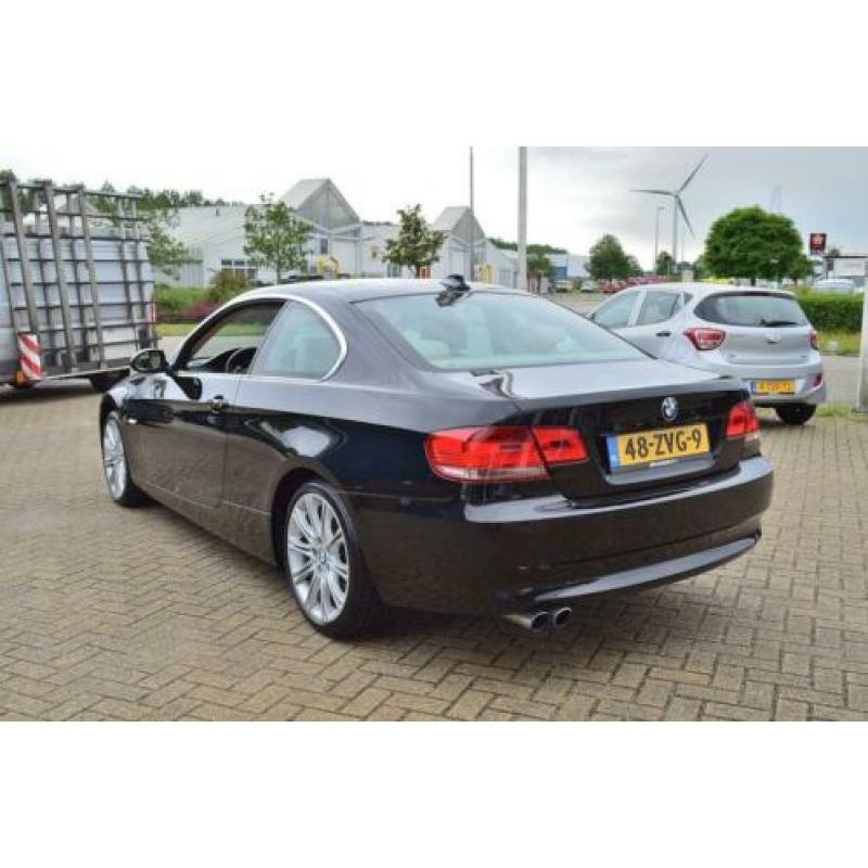 BMW 3 Serie 330D Exe Aut/F1 *18"M3,Leder,Navipro,Xenon*