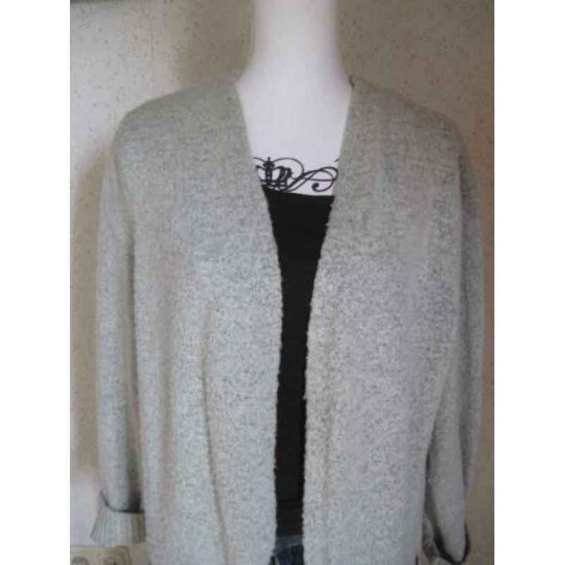 PRACHTIG VEST van ATMOSPHERE. Maat:M/L
