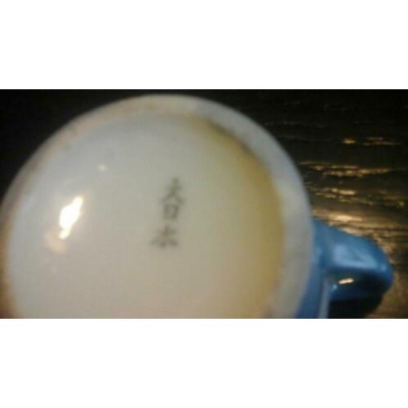 ?? dai nipon chimazu.1930.eierporselein.5 kopjes 4 cm hoog.