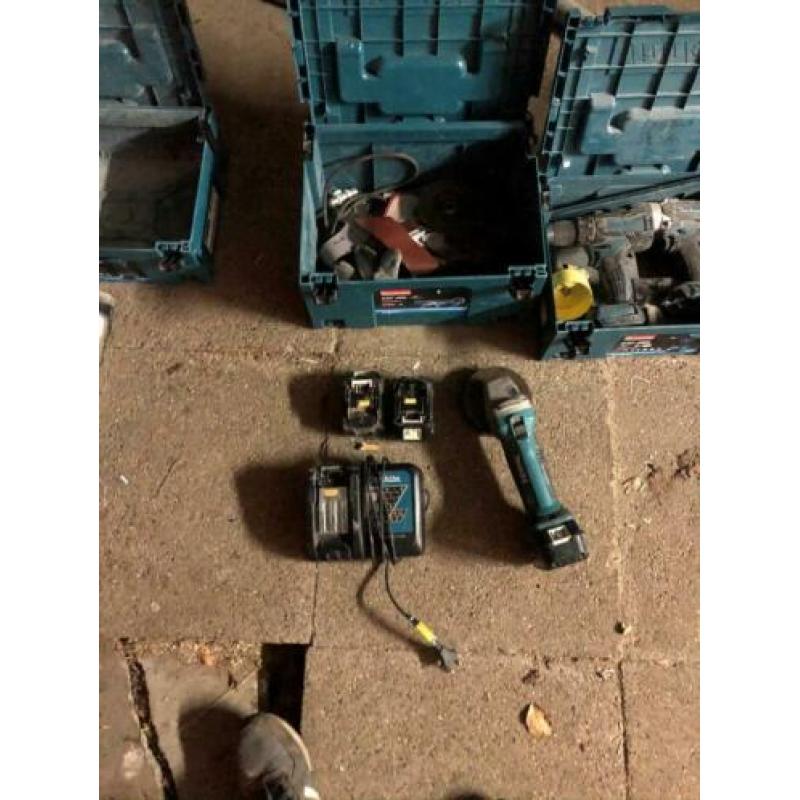 compleet elektrisch gereedschap makita + loodgieters gereed
