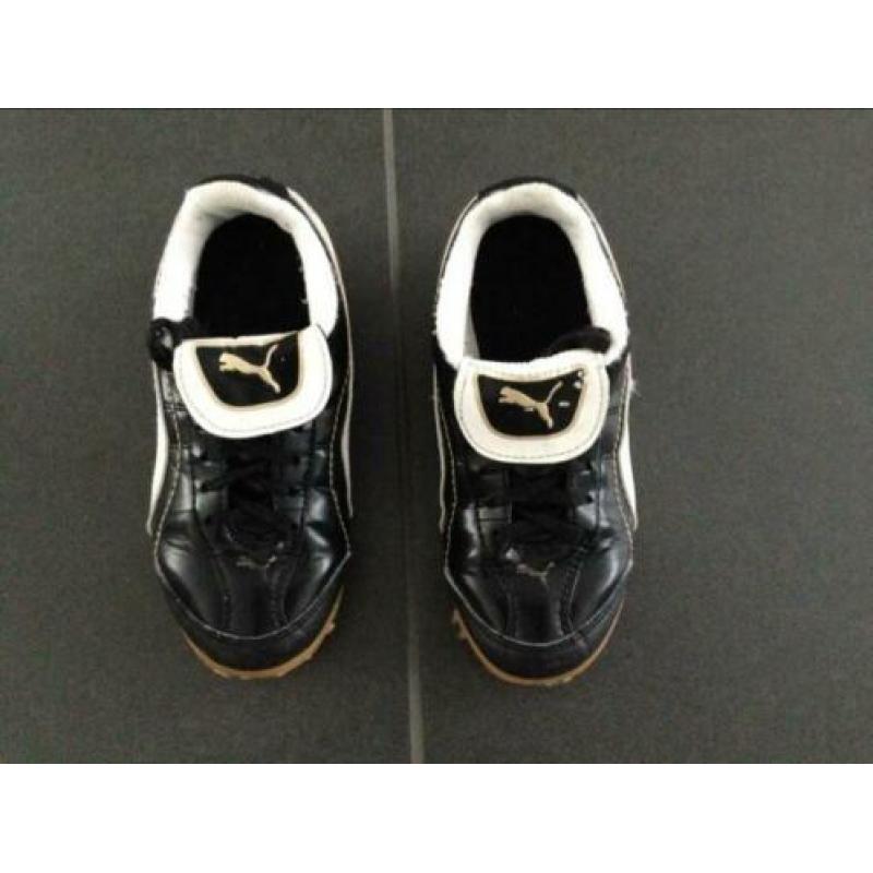 Nieuwe sandalen met sokjes en NIKE puma schoenen maat 22