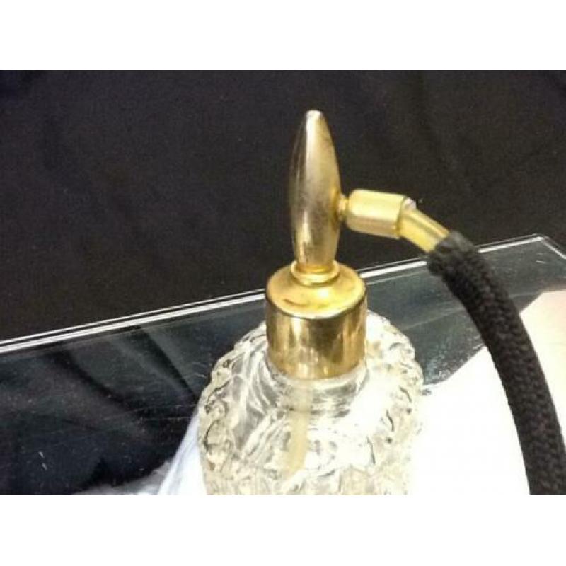 Oude parfumverstuiver ca 14 cm hoog