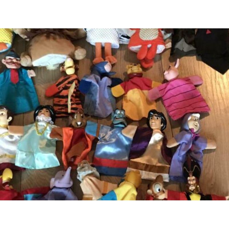 Mooie collectie van 42 stuks poppenkastpoppen