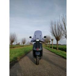 Vespa sprint agaat grijs full option 2020!