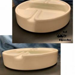 Vintage asbak design Italië wit sigaretten tafel retro