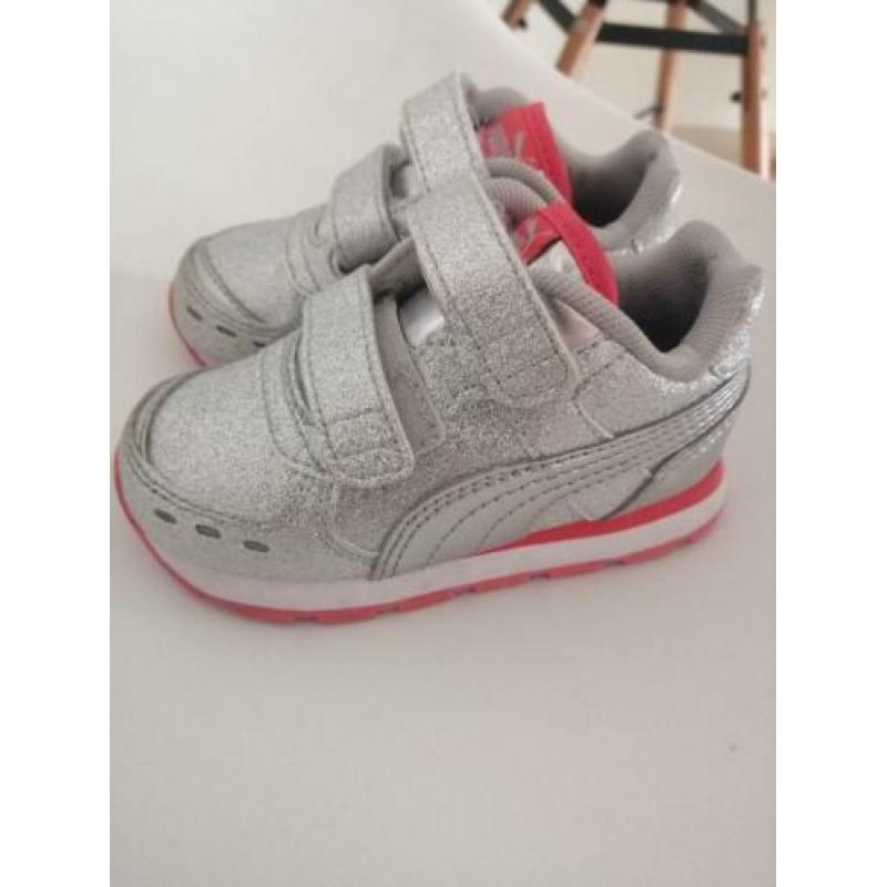 Puma schoentjes maat 21