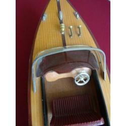 modelbouw speedboot 1930 houten motorboot boot schaalmodel