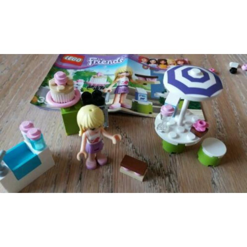 Lego friends 3930 Stephanie's buitenkeuken.