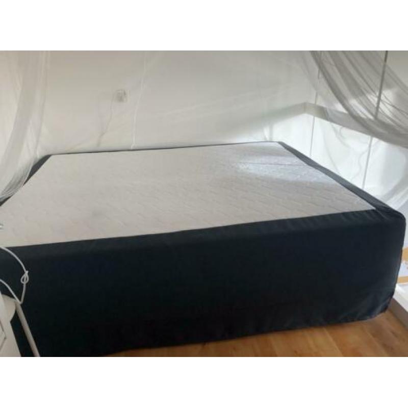 Boxspring 160x200 met topper