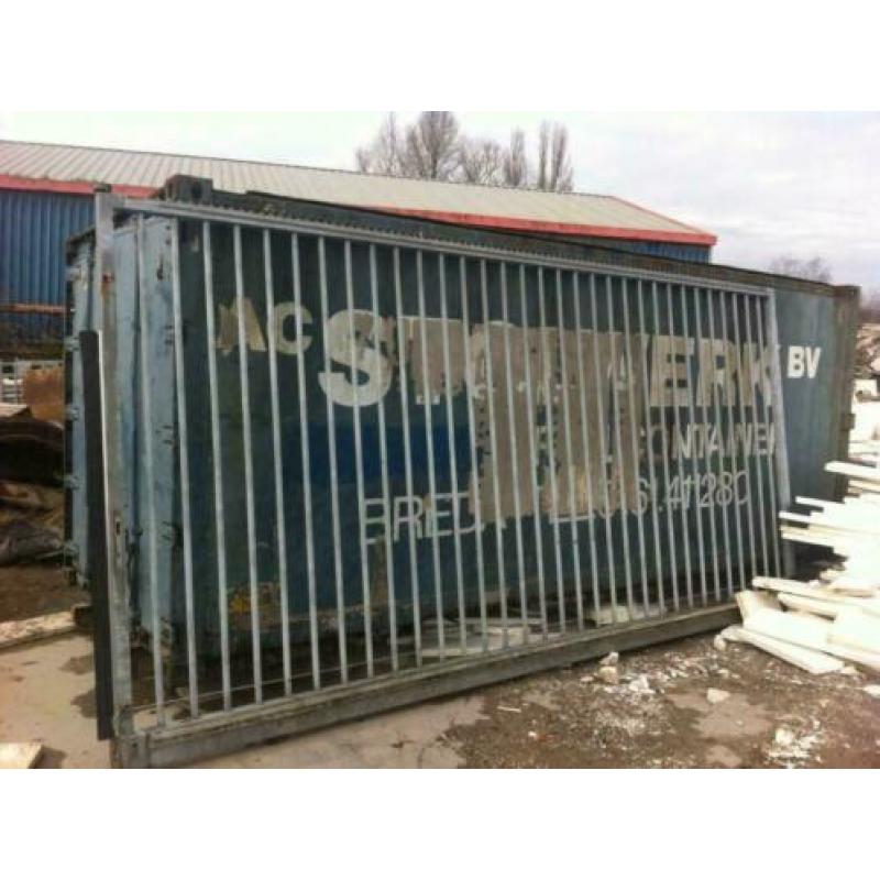 Grote verzinkte rol poort 502 lang x 245 hoog