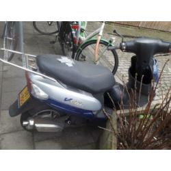 Peugeot v-clic bromscooter start niet!