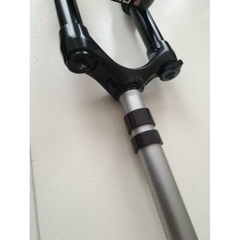 rockshox voorvork 29" pike. 1 1/8" 100mm - Zwart