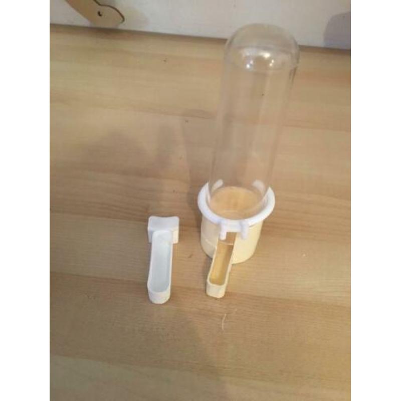 Pakketje kleine vogel: Snack, Speeltjes, Nestmateriaal etc.