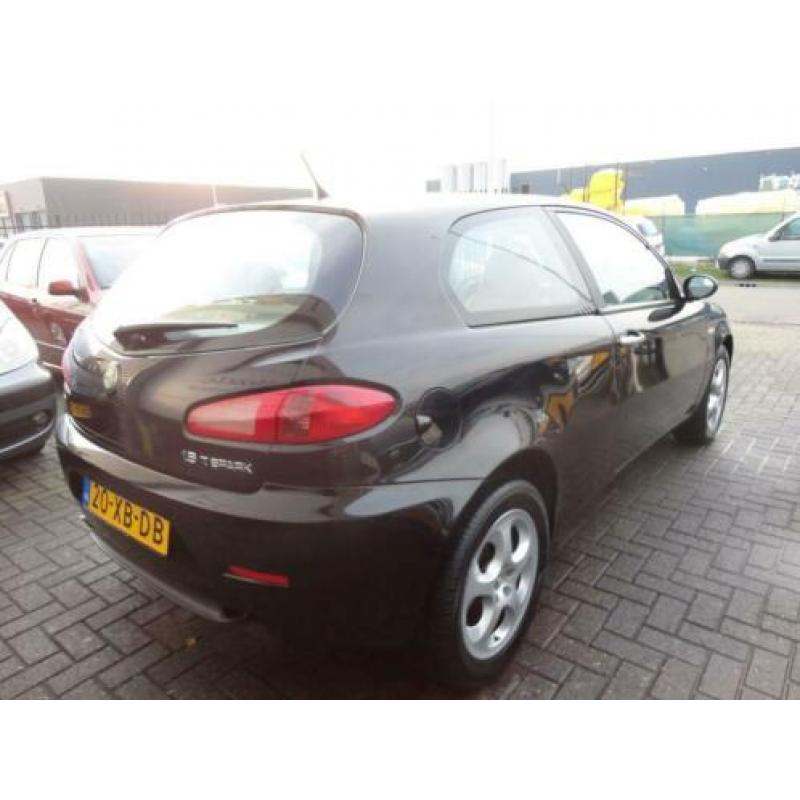 Alfa Romeo 147 1.6 T.Spark Veloce Collezione 3 deurs,AIRCO,C