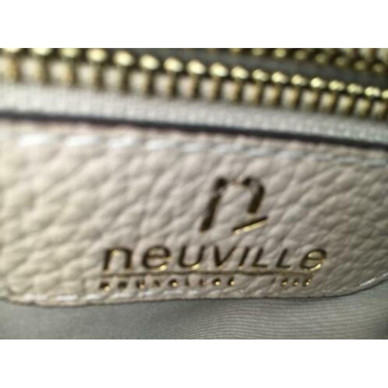 Neuville Tas