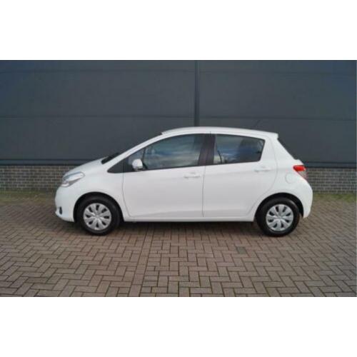 Toyota Yaris 1.0 VVT-i Now l Airco l Bluetooth (bj 2014)
